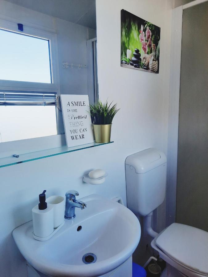 Mobile Home Fantasea نوفي فينودولسكي المظهر الخارجي الصورة